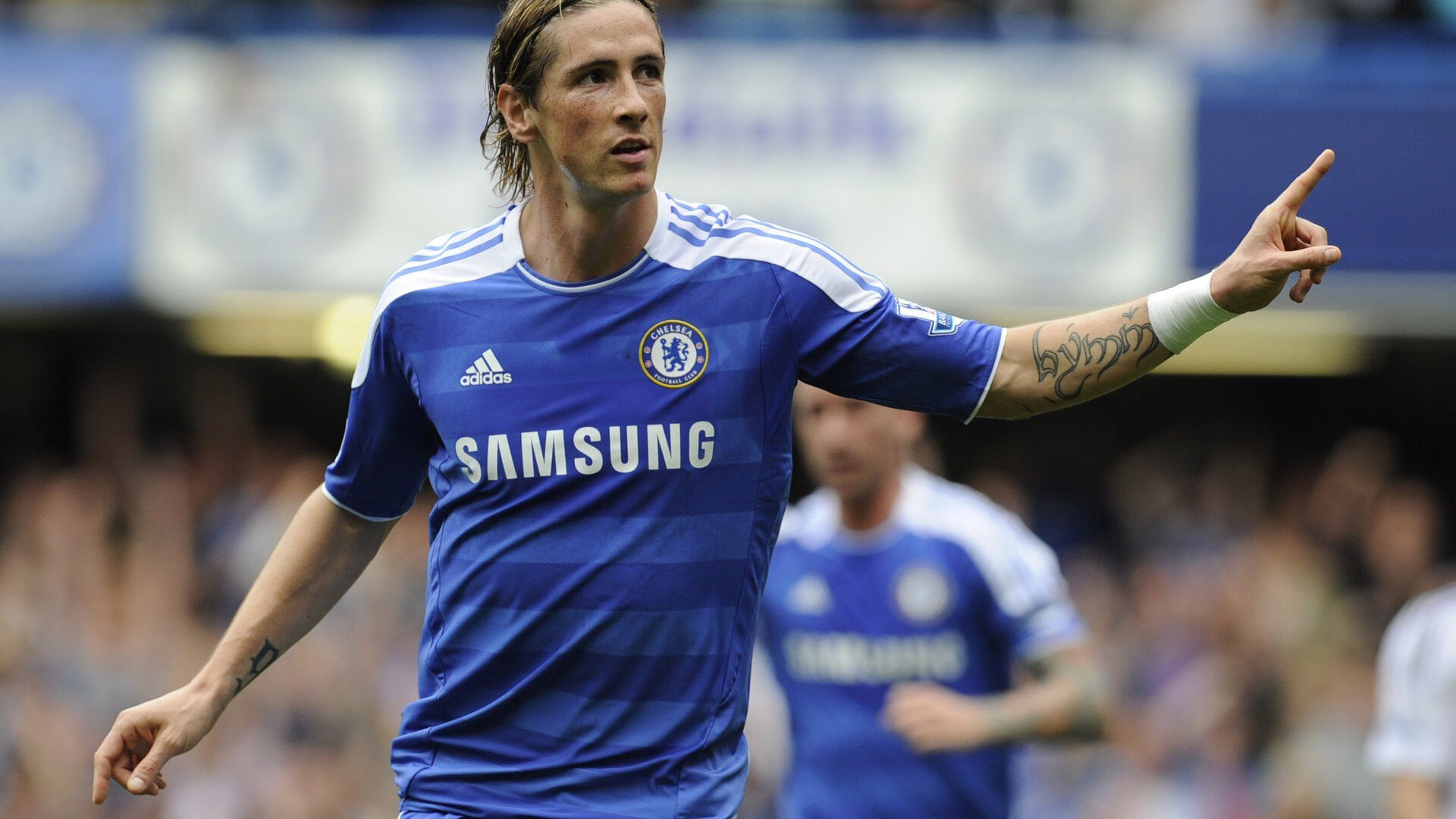 中国足球职业俱乐部球员转会政策调整,那年起中国足协对运动员的转会又有了新的规定