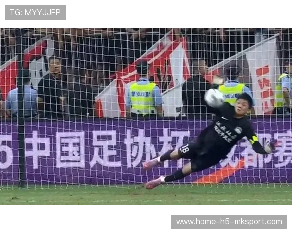 板球决胜局点球大战，胜负瞬间定格